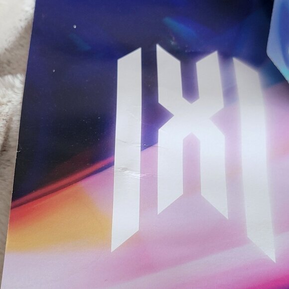 Monsta X KIHYUN No Limit US Tour ULT VIP Signed Poster w/ Tour VIP Badge - Picture 4 of 6